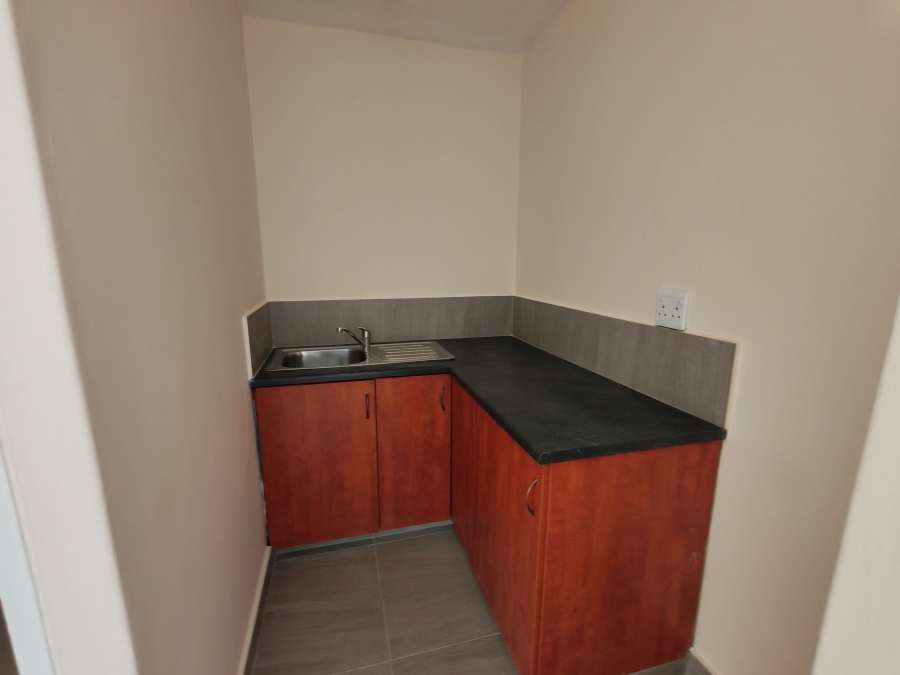 To Let Commercial Property for Rent in Asla Park Western Cape